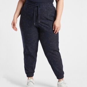 NWT Athleta Farallon Jogger